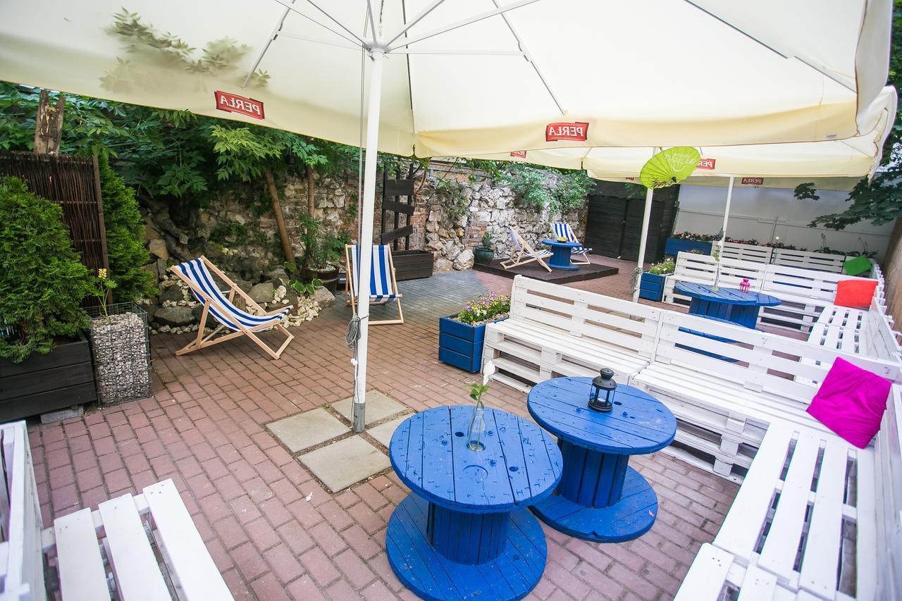Let'S Rock Party Hostel! Age Limit From 18 Until 40! 克拉科夫 外观 照片
