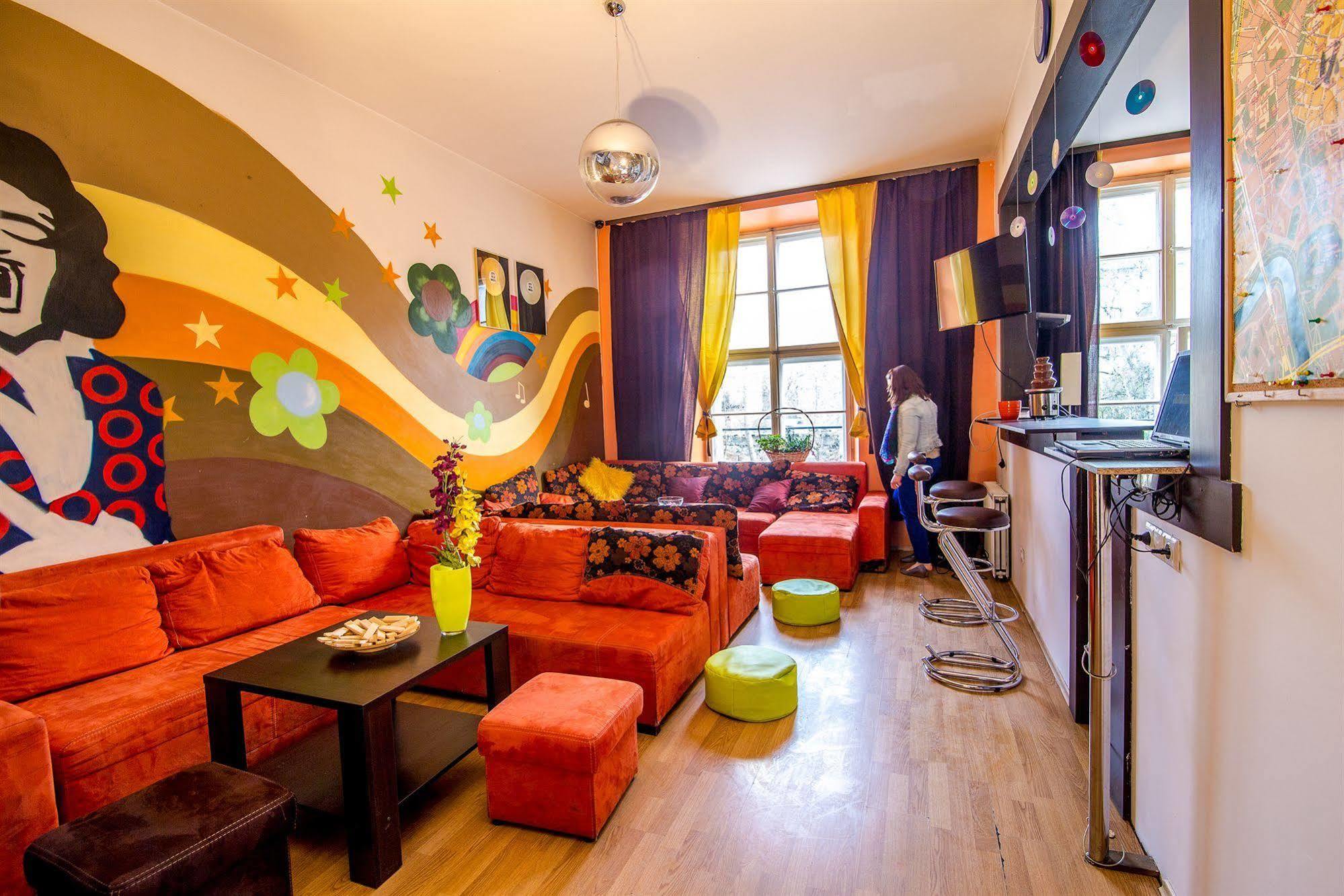 Let'S Rock Party Hostel! Age Limit From 18 Until 40! 克拉科夫 外观 照片